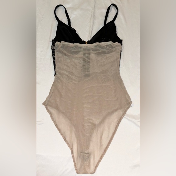 Mesh/Lace Bodysuit - Picture 2 of 3